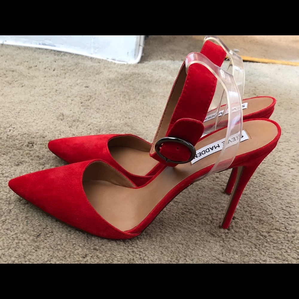 Brand new Steve Madden Pumps